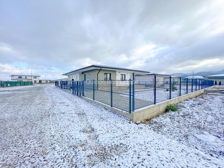 Casa de inchiriat tip duplex, gradina privata, Cristian - 12