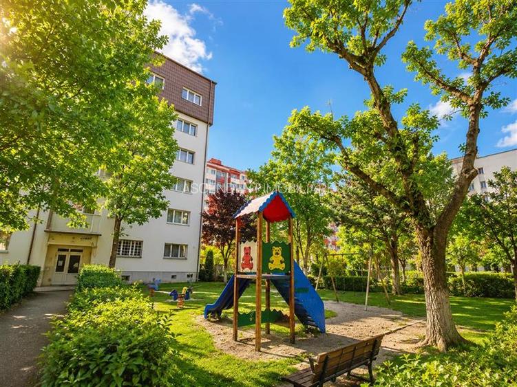 Decomandat, 3 camere, 2 bai, spatiu verde, mobilat, utilat, boxa, Faget, Brasov - 8