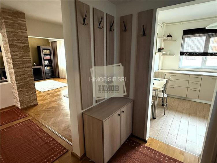 Apartament 3 camere 80mp Renovat zona Centrala - 9
