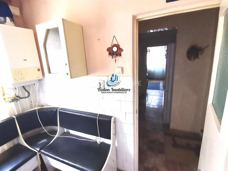 Apartament 4 camere semidecomandat, etaj 3, Maratei 2 - 2