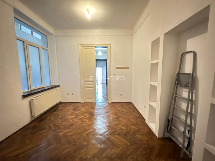 Apartament de 4 camere pe Bd. Regina Elisabeta/4-Rooms on Regina Elisabeta Bvd. - 5