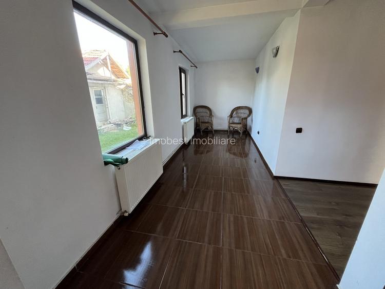 Exclusivitate! Vila P+M inalta, 5 camere, Valu lui Traian! - 3
