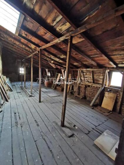 Curte in proprietate // 180mp // Acces stradal - 8