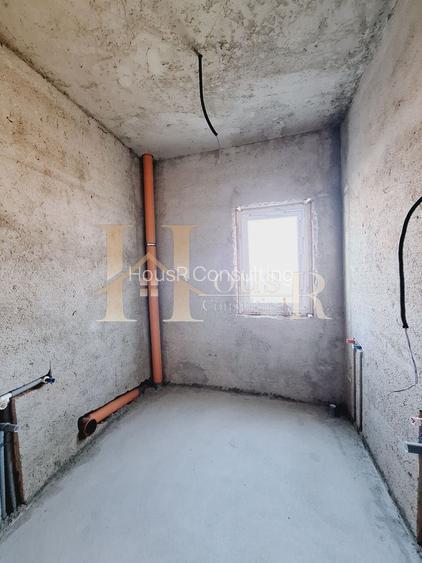 BLOC NOU. ETAJUL 1. 2 LOCURI DE PARCARE. 2 BAI. - 10