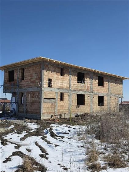 Casa tip duplex 130 mp utili, teren 500mp, toate utilitatile, predare Mai 2026, - 2