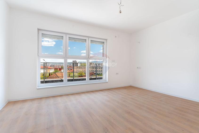 Casă / Vilă cu 6 camere de închiriat în zona Dambul Rotund - 4