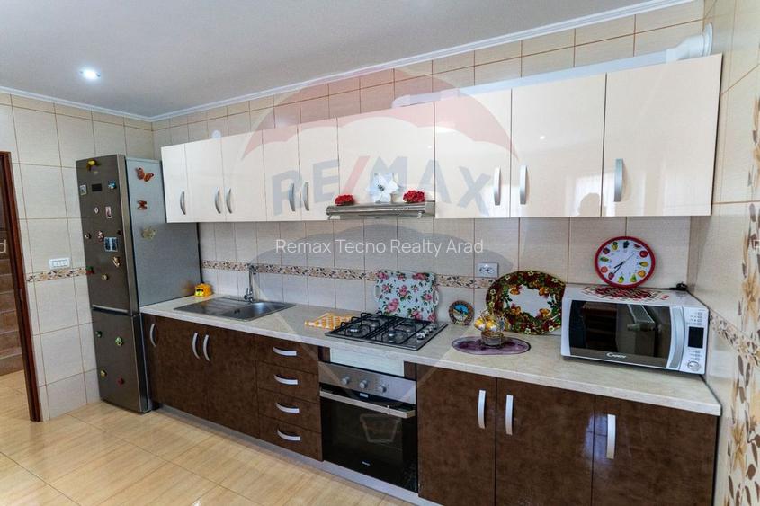 Casă / Vilă Sesuri, jud Hunedoara - 8