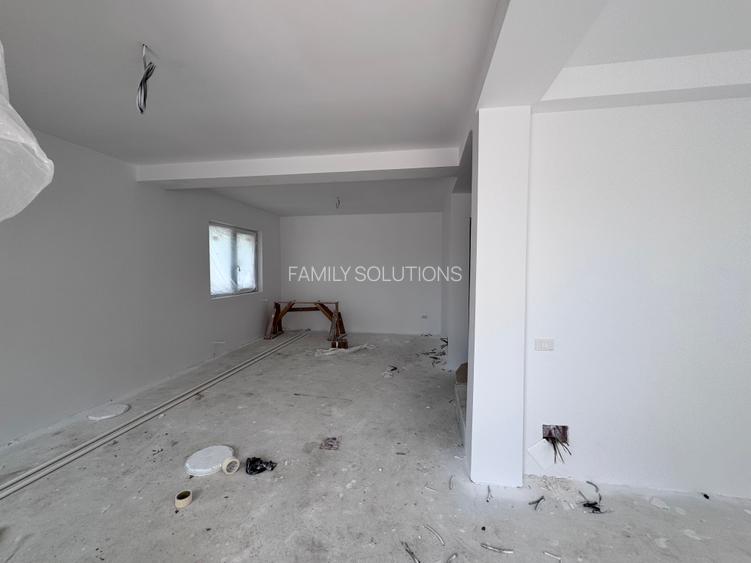 Casa P+1+M. 7 camere. Pozitie stradala - 7