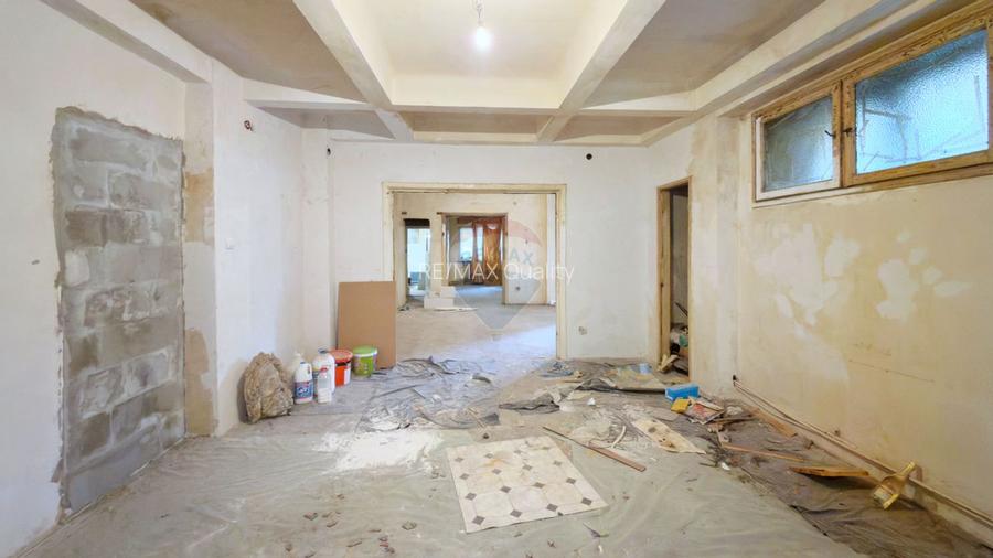 3 camere imobil consolidat Investitie Piata Revolutiei - Victoriei - 7