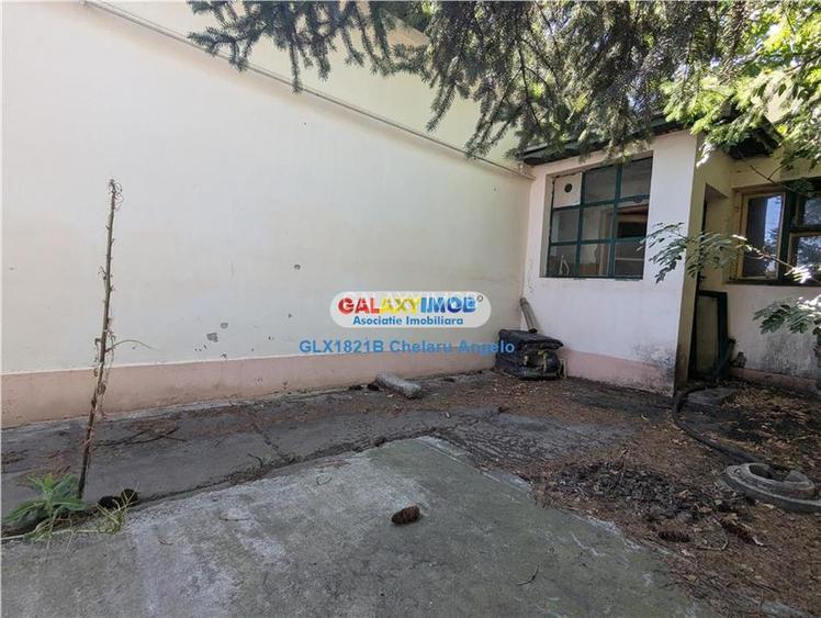 Rahova Muntii Carpati,teren 569 mp, casa 4 cam si anexe 170 mp utilit