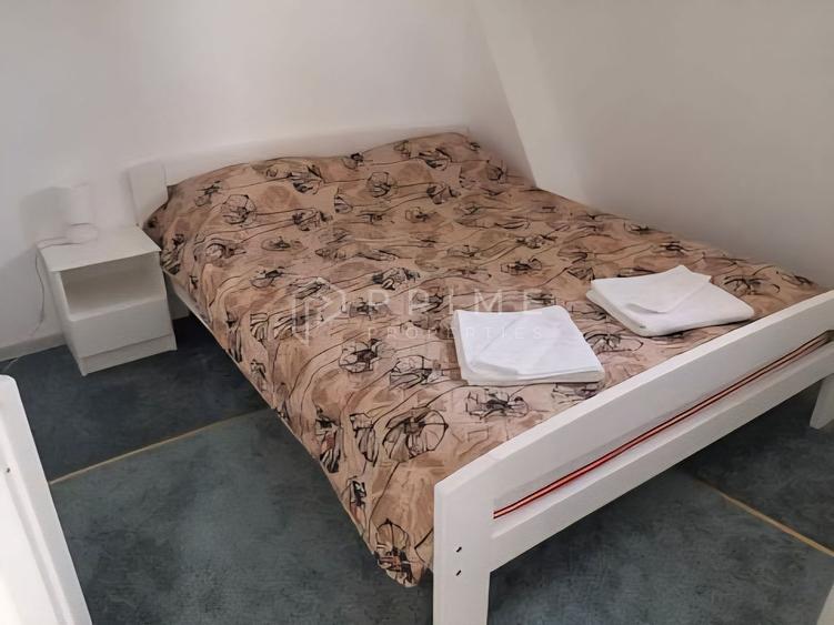 Casă individuală 310mp utili, 8 camere, piscină