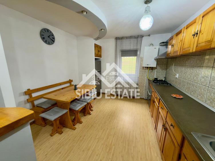 Apartament de închiriat 2 camere decomandat, parter, Vasile Aaron - 4