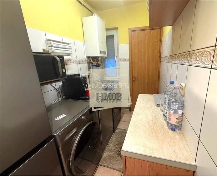 Apartament 3 camere etaj 1 in zona Vasile Aaron - 9