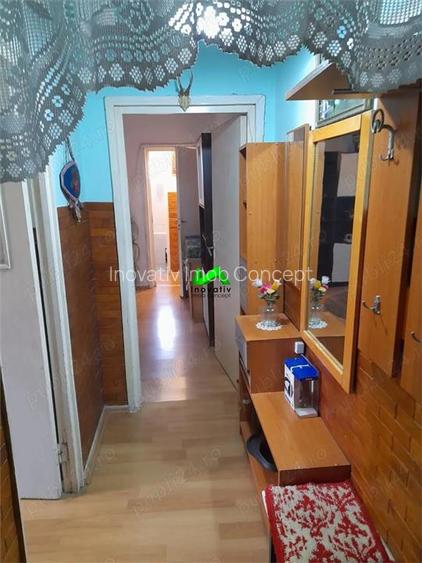 Apartament de vanzare  camere zona Vasile Aaron - 3