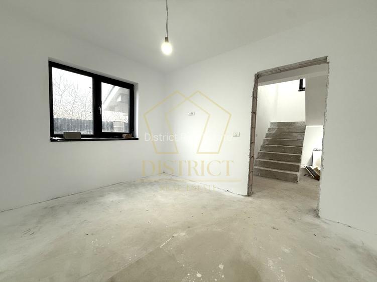 Duplex despartit prin camera tehnica cu 4 camere | Giroc - 2