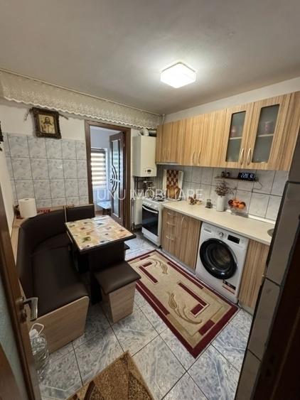 2 camere decomandat 52mp zona nicolina 1 in spate la lidl - 2