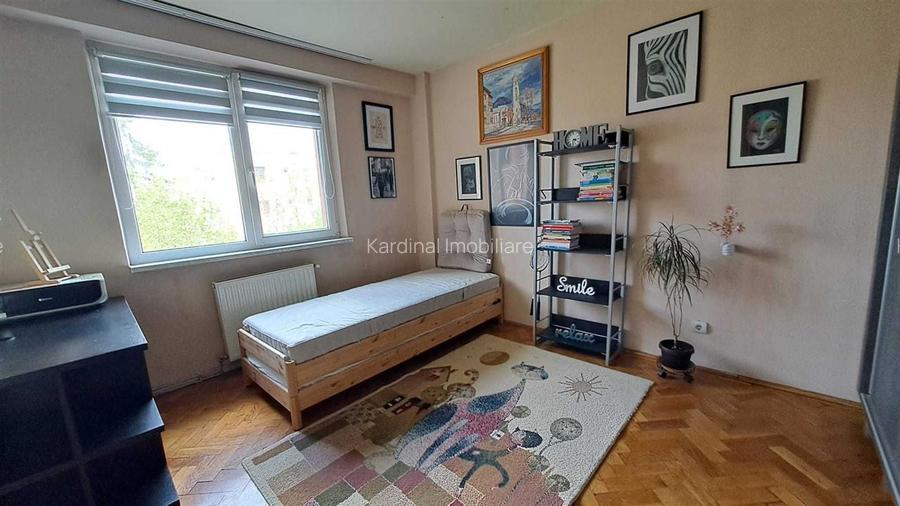 Apartament 3 camere decomandat,Bd -ul Grivitei ,etaj intermediar - 3