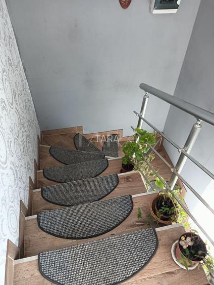 Casă spațioasă, 556 mp teren – Câmpenești, mobilată și utilată - 3