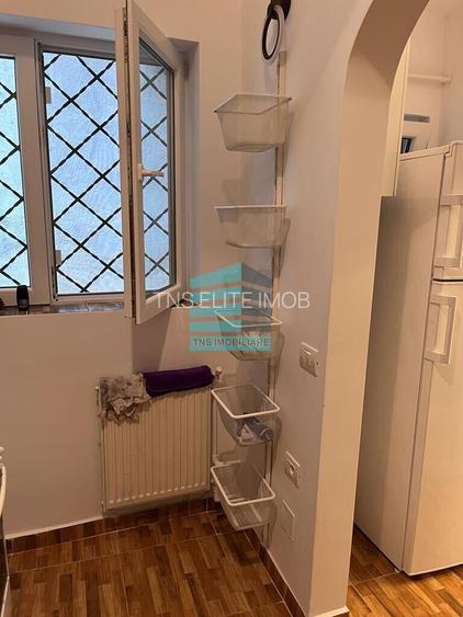 2 Cam- Calea Calarasilor- Unirii- Mobilat-utilat- 50 mp- Mutare rapida - 3