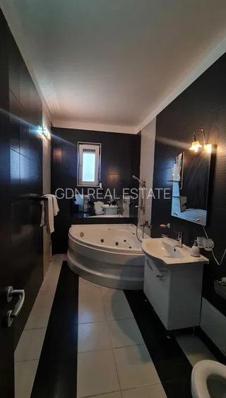 Oportunitate! Penthouse de 60 mp. + teraasă de 60 mp., car. Europa - 7