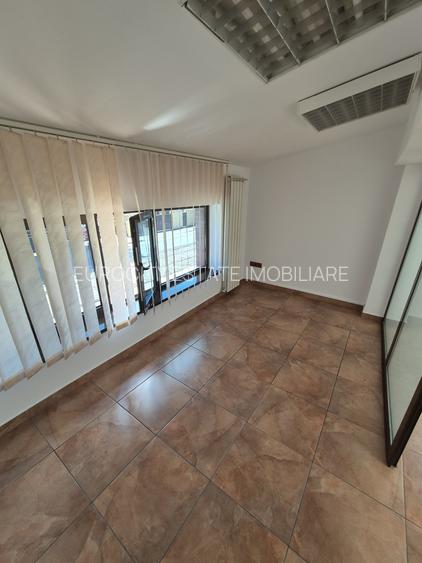 B-dul Gloriei, imobil P+1, pentru birouri, comercial - 17