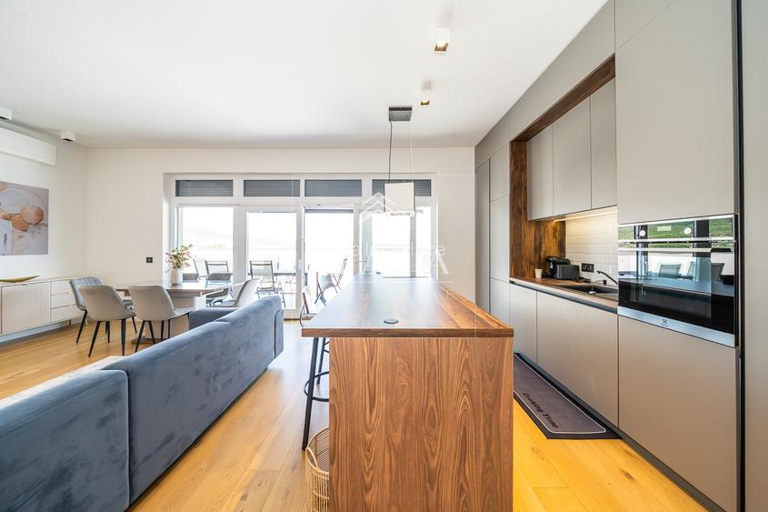 Penthouse in zona centrala, parcare subterana, terasa 150 mp - 6