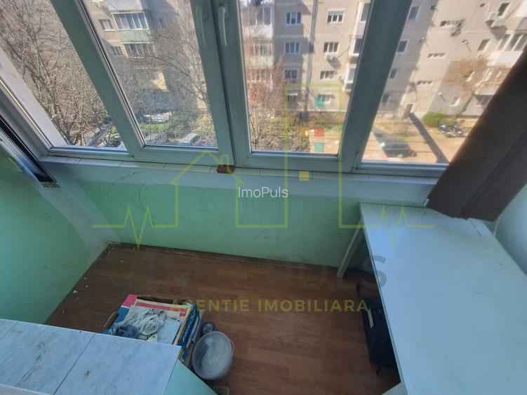 3 Camere. Etaj intermediar. Boxa. Centrala proprie. Termopane. - 6