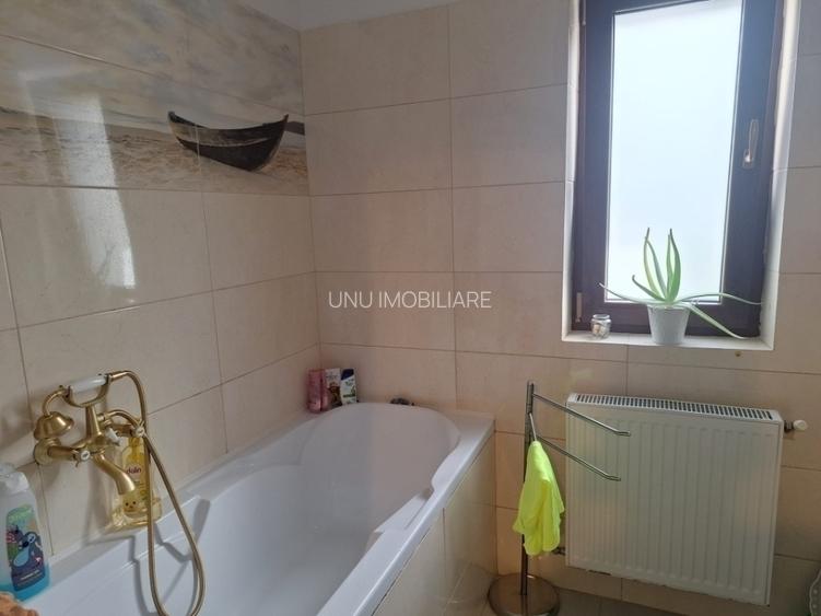 3 camere - 60mp - 2 locuri parcare in Visan - 9