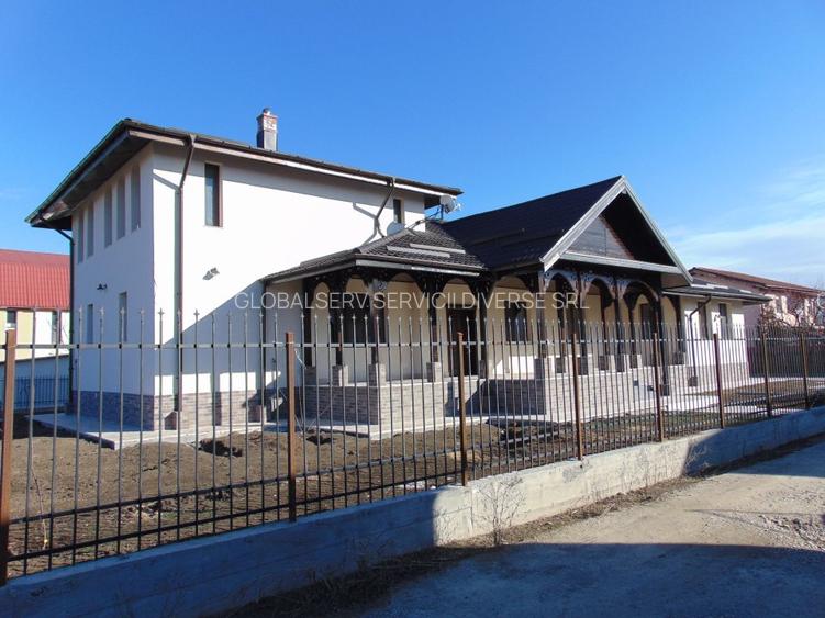 FARA COMISIOANE linga padure Vila 7 camere mobilata 4 bai 2 terase pe 1600mp - 2