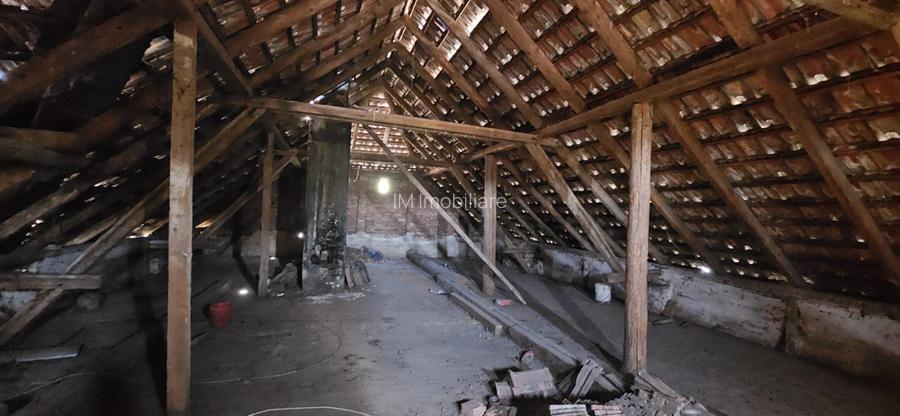 Casă individuală cu 6 camere în Gelu - 2