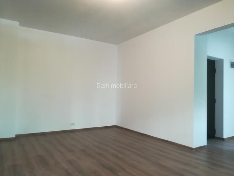 Birou de inchiriat in vila - 5