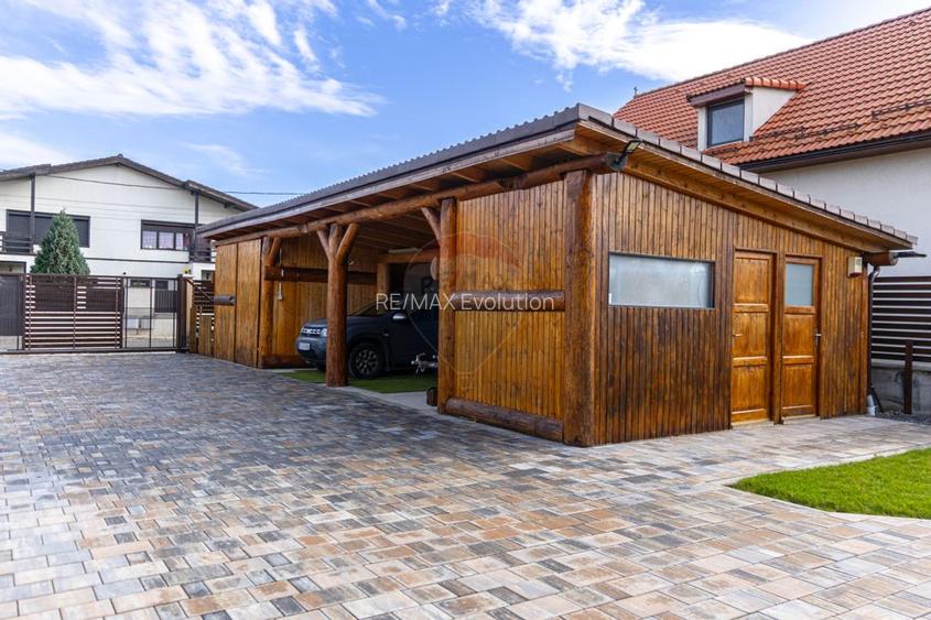 Doua case in stil canadian – confort modern intr-un cadru natural - 34