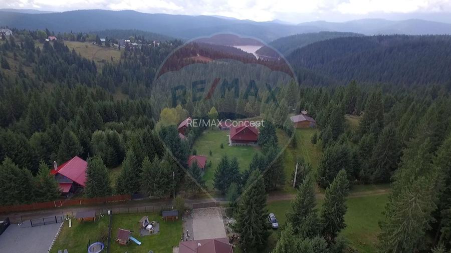 Casă de vacanță, de vânzare, pretabilă locuință sau afacere hotelieră - 17