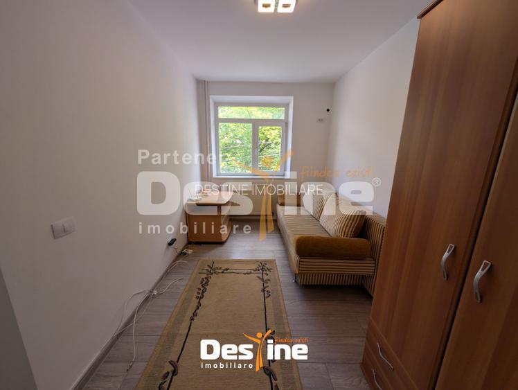 Apartament central cu 2 camere de 41 mp la etajul 2, baie cu geam, pe str. Arcu - 5