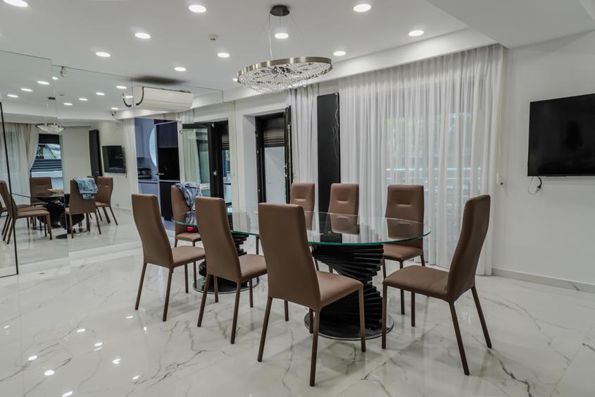 Vila speciala de vanzare 7 camere, cinema si sala de sport zona Herastrau