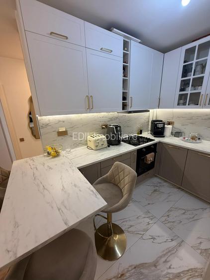 Ap 2 cam semidec, ultrafinisat, parter inalt, bl. 2009, zona Cl. Dorobantilor - 20