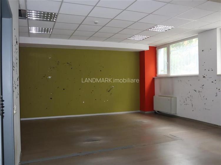 Spatiu comercial, parter, 16 metri vitrina - 7