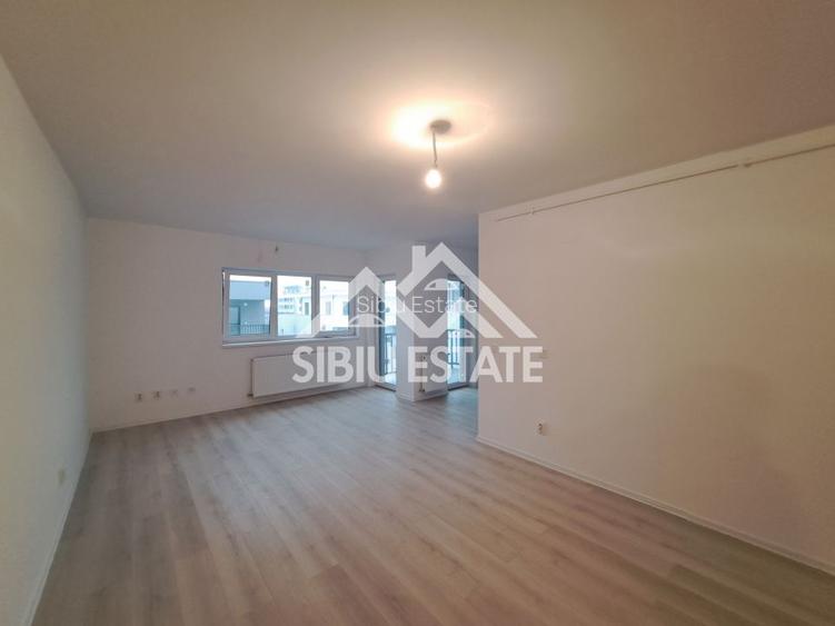 Apartament 3 camere, lift si parcare - 12