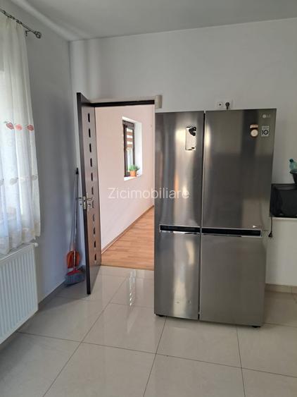 Vilă P+1 4 camere Teren 300 mp  Bragadiru – Strada Safirului - 12