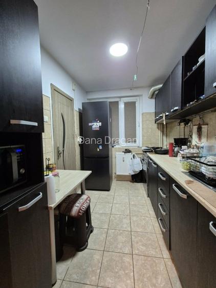 Apartament sector 3Vand apartament decomandat cu 3 camere situat intre Piata Ram - 5