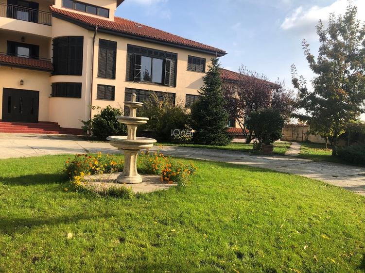 Proprietar vand vila deosebita - 11