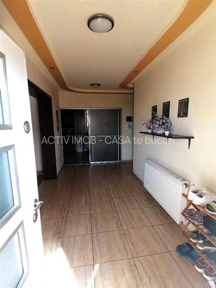 Vila individuala -  7 camere- Domnesti - Tudor Vladimirescu- 400 mp teren - 2000 - 4