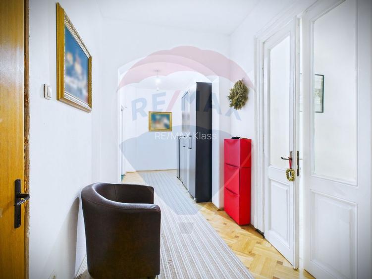 Casa 15 camere de vanzare zona Universitate + spatiu comercial parter - 13