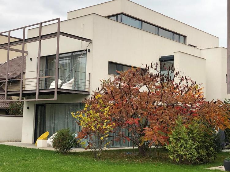 Beautiful villa - Baneasa area - 6rooms - 22