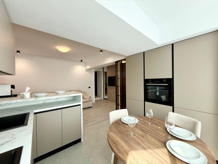 Apartament de vanzare 3 camere Ultracentral - Unirii, Bucuresti 74.5 mp