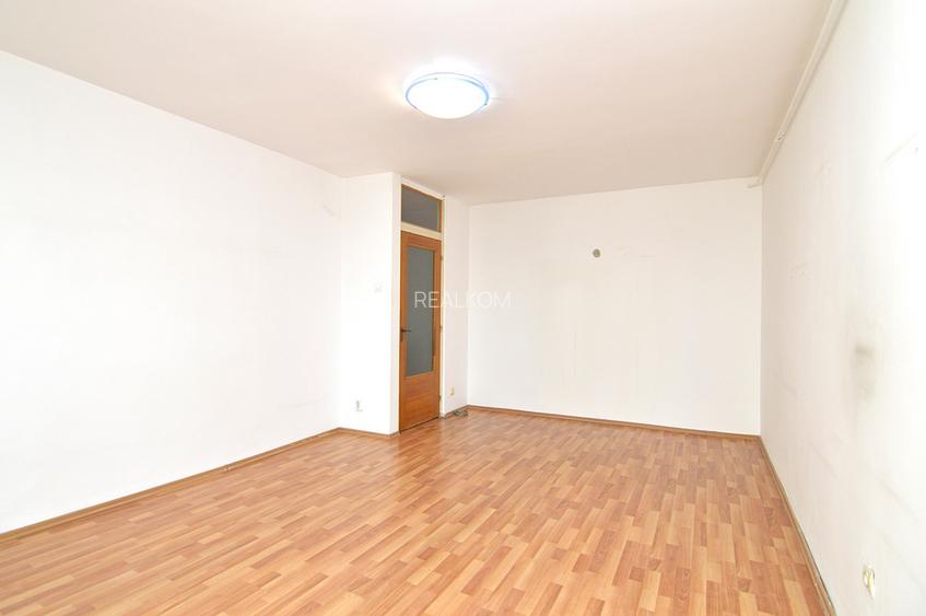 VANZARE GARSONIERA ZONA DECEBAL – METROU PIATA MUNCII -COMISION 0% - 10