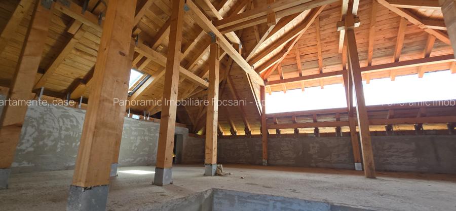 Vila de vanzare Focsani la gri, tip brancovenesc . - 35