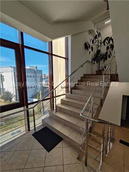 Spatii Birouri - 1500 mp - Piata Cibin - 2
