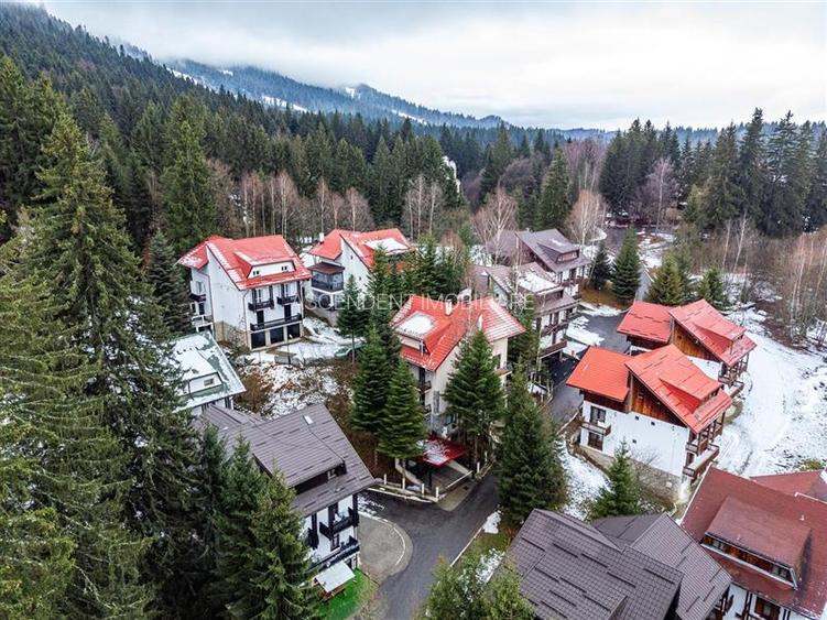 Resedinta speciala, in inima statiunii Poiana Brasov, cu terasa si locuri de par - 32