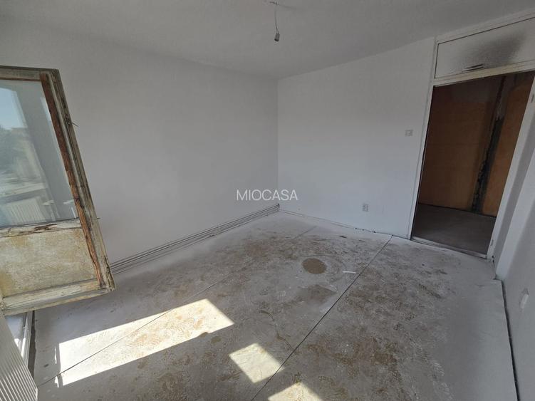 Langa Sud Plaza. Decomandat. Centrala proprie. 2 Balcoane, Debara. - 7